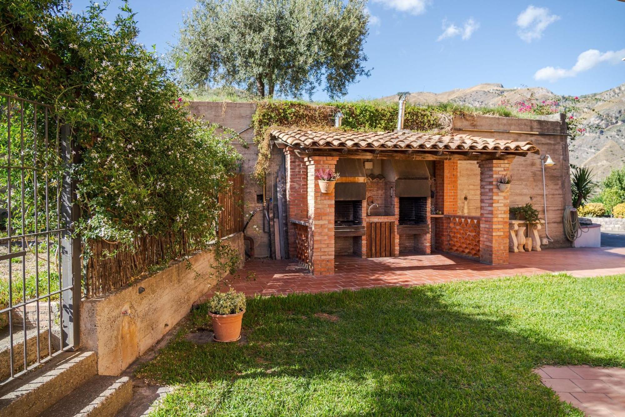 The Lemon Tree Apartment Taormina Exterior foto